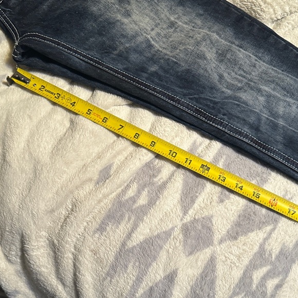 Buckle Men's Blue Straight Jeans with Distressed Pocket 32waist by 30 length - Picture 8 of 8